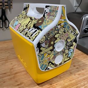 Sun Bum x Igloo Special Edition Playmate Small Cooler